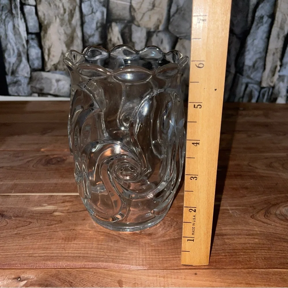 Decorative Clear Scalloped Glass Vase with Swirl Motif Gorgeous